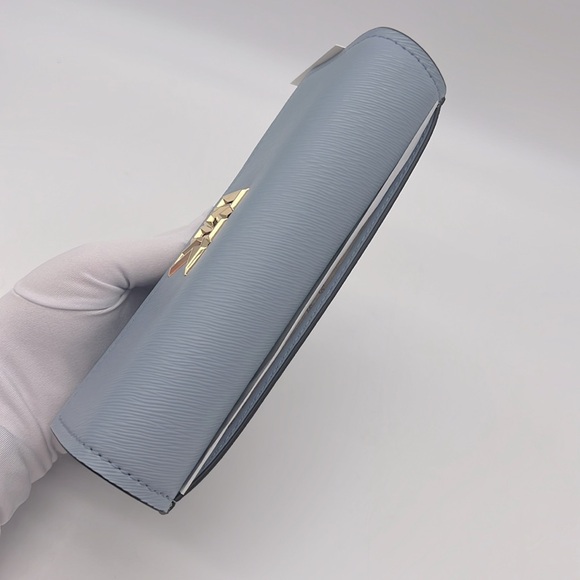 MICHAEL Michael Kors Mimi Large Saffiano Leather Bi-Fold Wallet Pale Blue - Picture 7 of 16